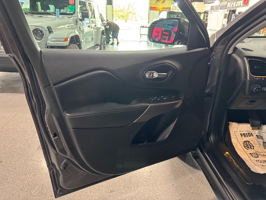 Jeep Cherokee Limited 4WD 2019