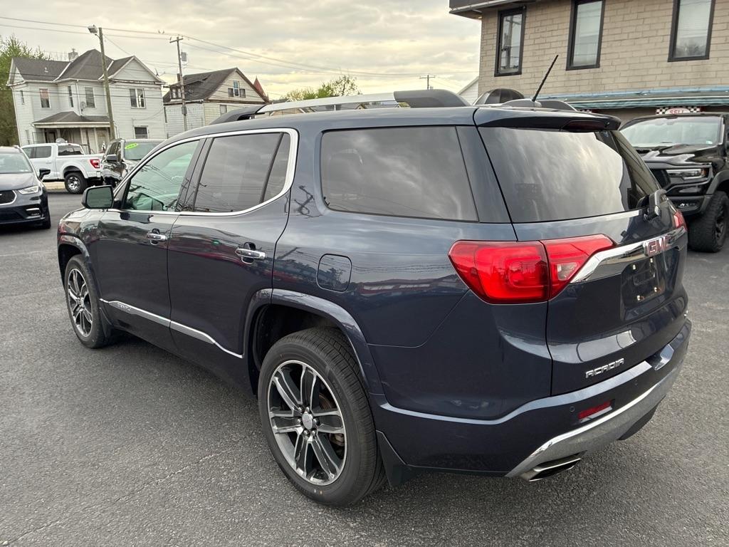 GMC Acadia Denali AWD 2018