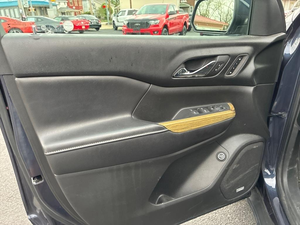 GMC Acadia Denali AWD 2018