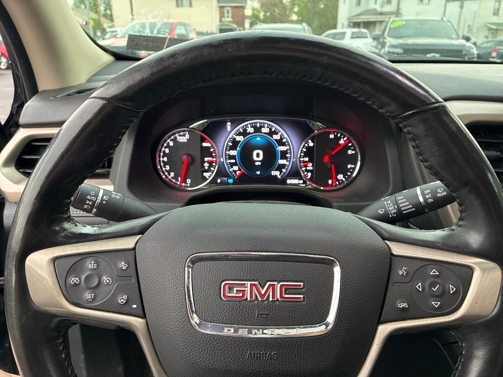 GMC Acadia Denali AWD 2018