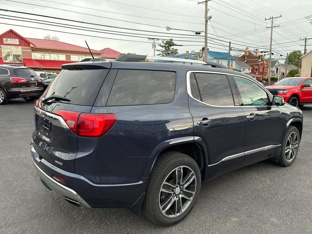 GMC Acadia Denali AWD 2018