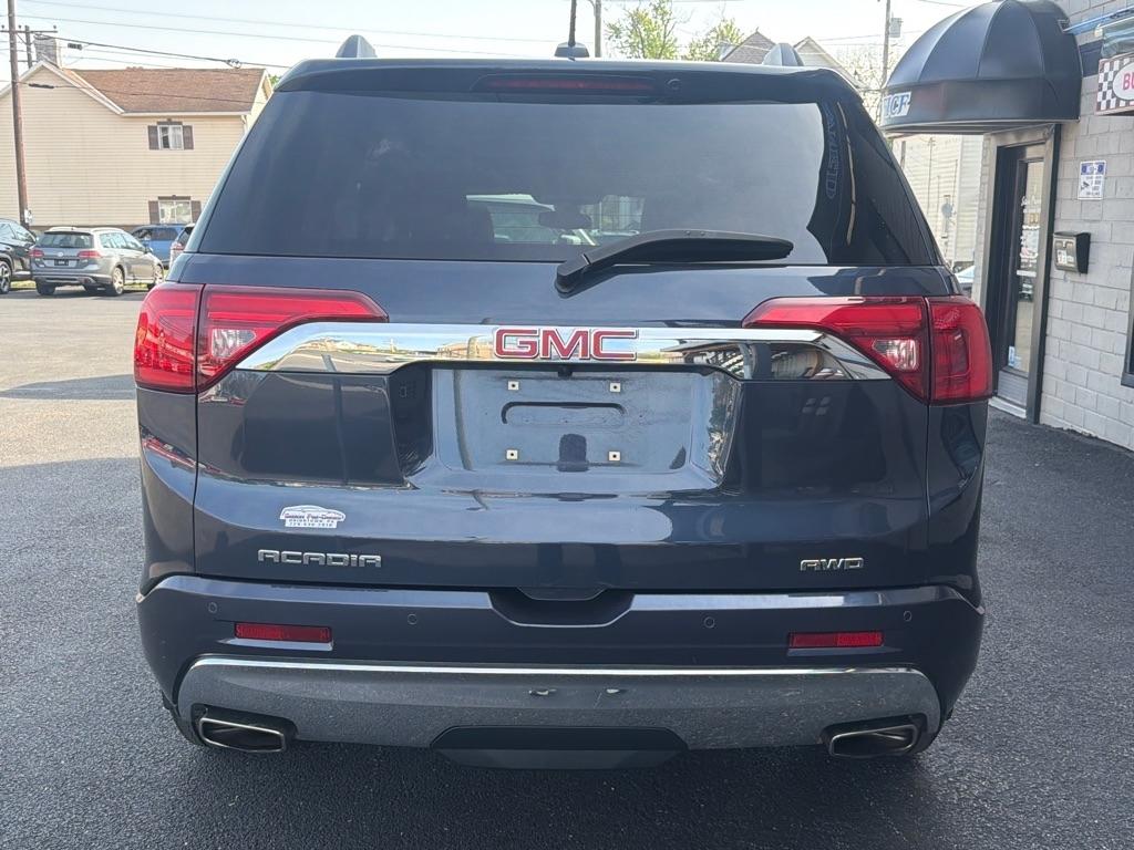 GMC Acadia Denali AWD 2018