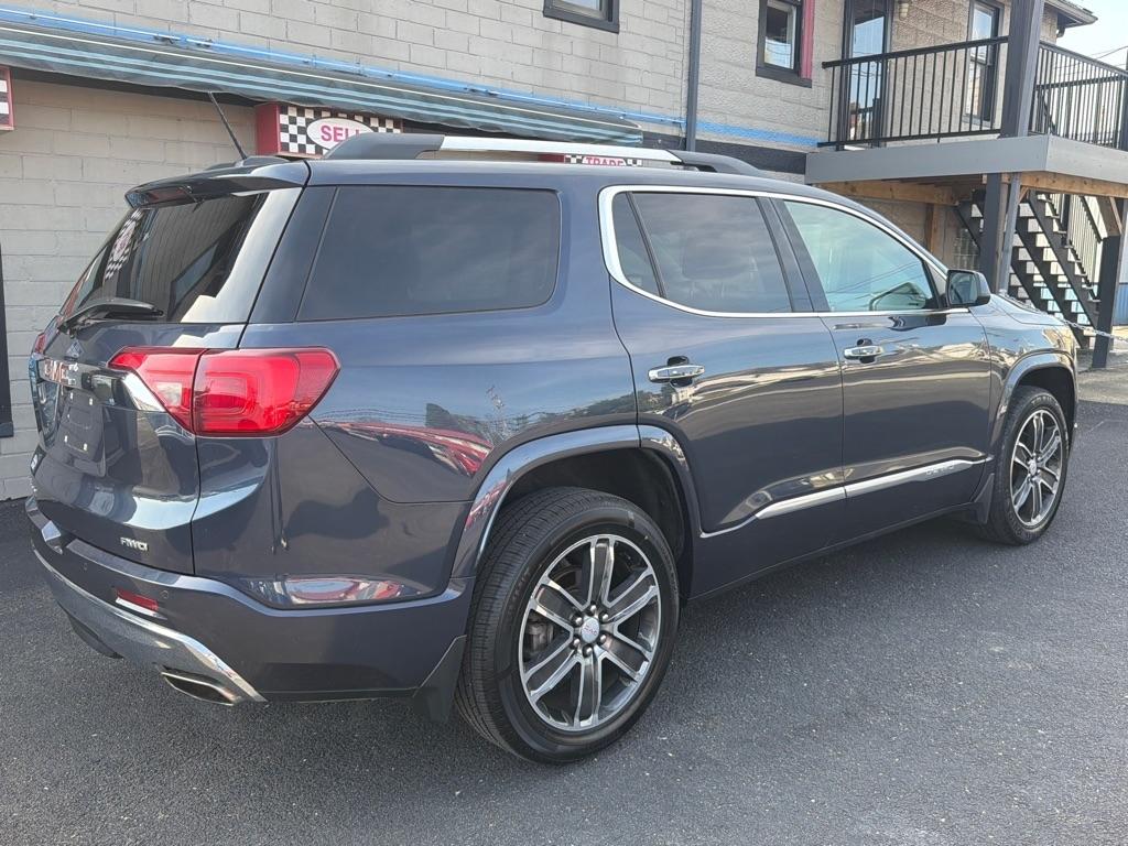 GMC Acadia Denali AWD 2018