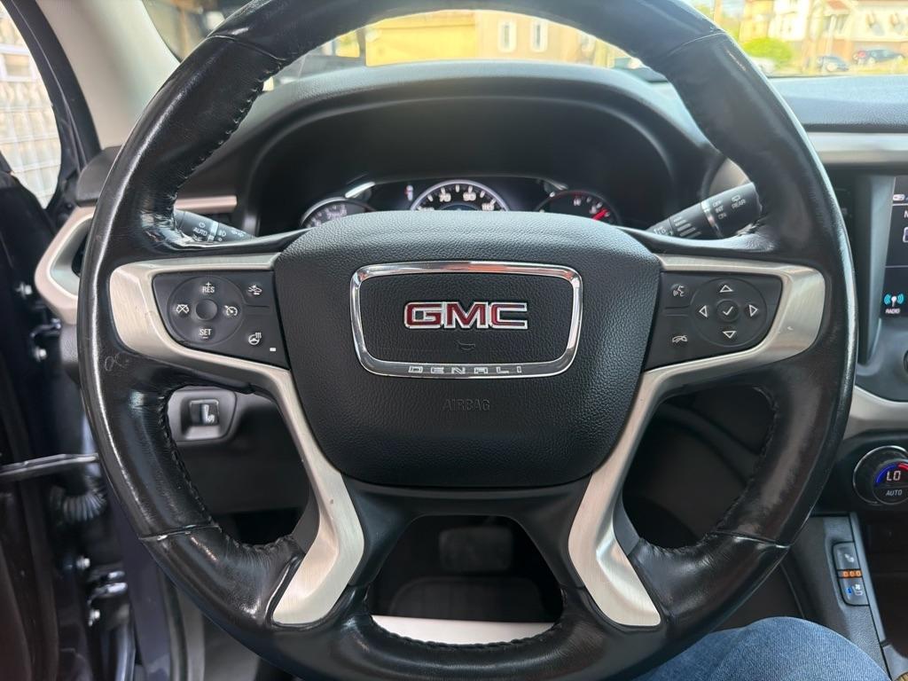 GMC Acadia Denali AWD 2018