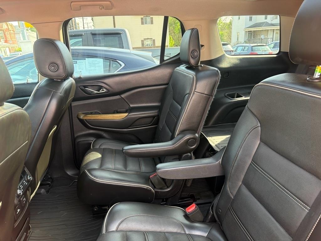 GMC Acadia Denali AWD 2018