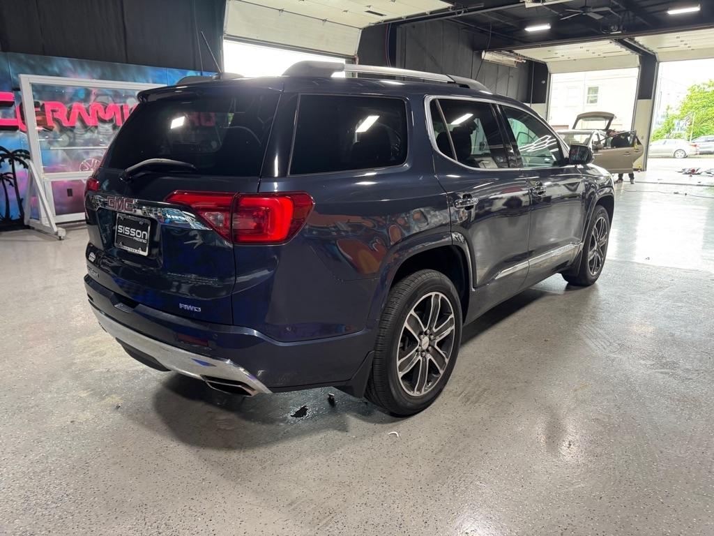 GMC Acadia Denali AWD 2018