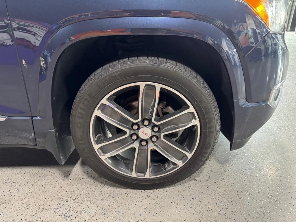 GMC Acadia Denali AWD 2018