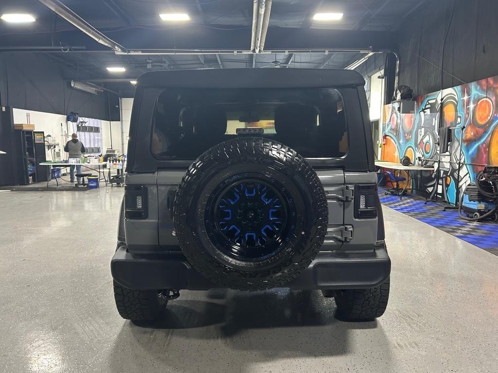 Jeep Wrangler Sport 4WD 2020