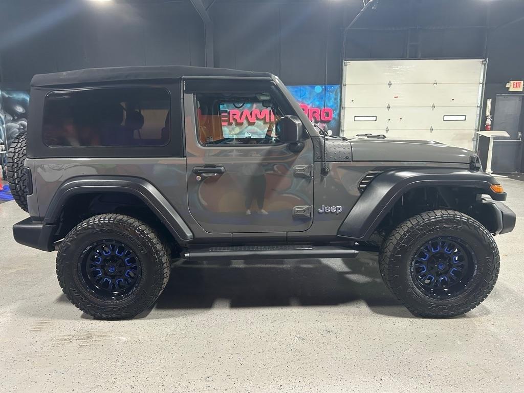 Jeep Wrangler Sport 4WD 2020