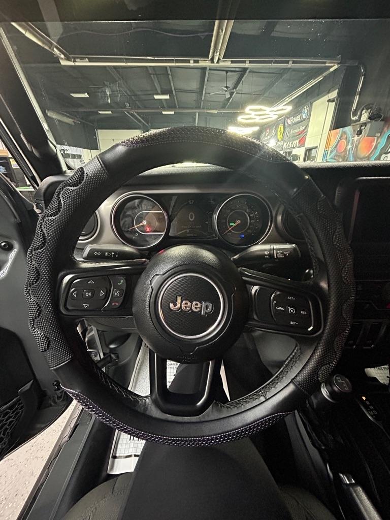 Jeep Wrangler Sport 4WD 2020