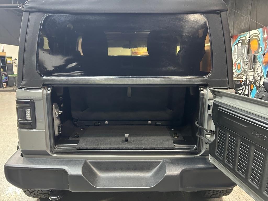 Jeep Wrangler Sport 4WD 2020