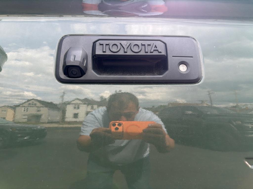 Toyota Tundra 1794 Edition CrewMax 4WD 5.7L FFV 2021