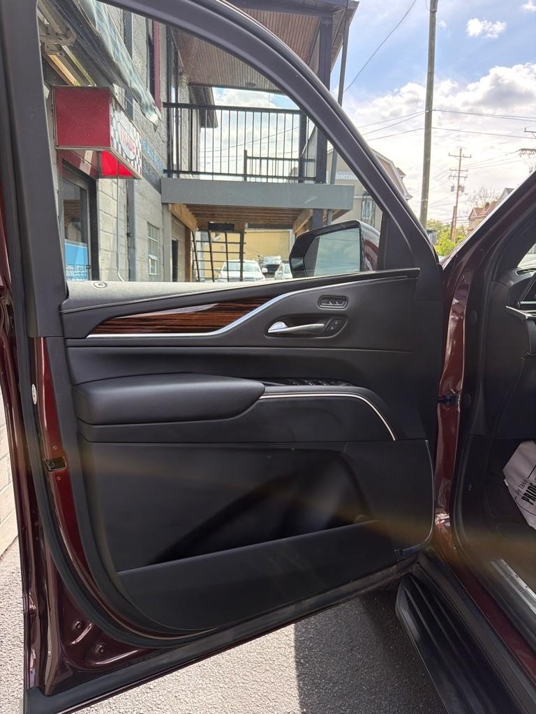 Cadillac Escalade Luxury 4WD 2022
