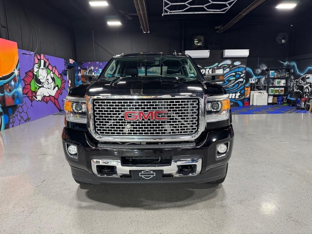 GMC Sierra 2500HD Denali Crew Cab 4WD 2016
