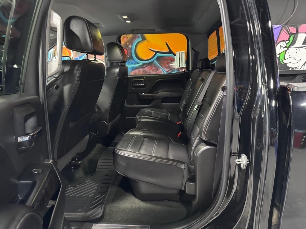 GMC Sierra 2500HD Denali Crew Cab 4WD 2016