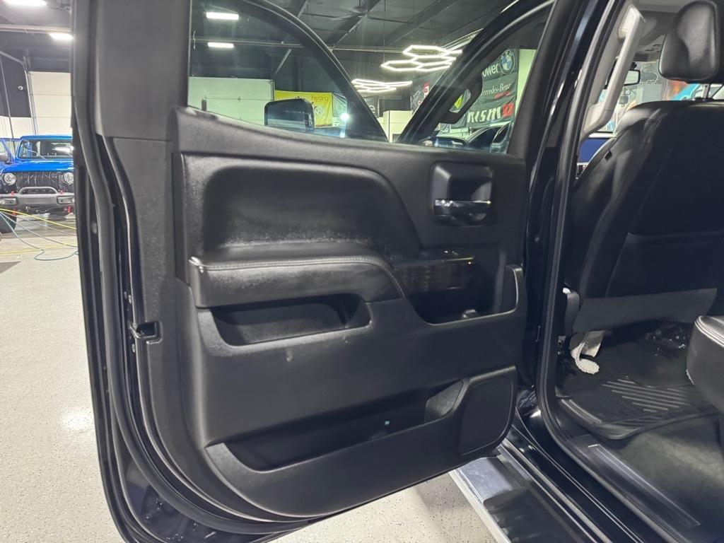 GMC Sierra 2500HD Denali Crew Cab 4WD 2016