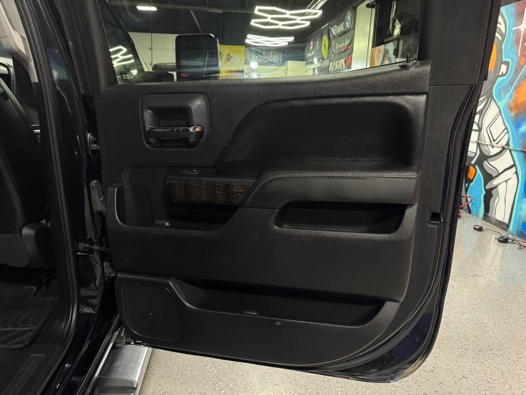 GMC Sierra 2500HD Denali Crew Cab 4WD 2016