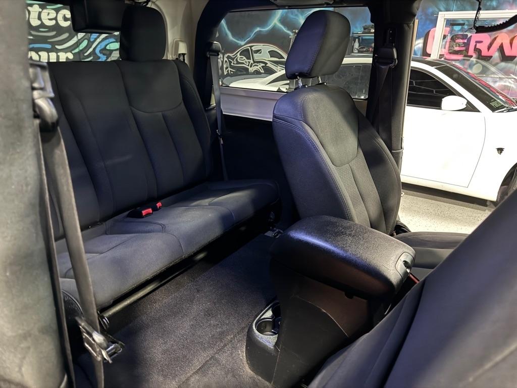 Jeep Wrangler Sport 4WD 2016