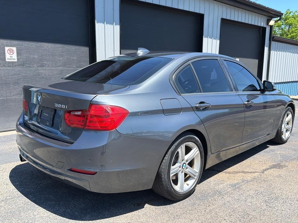 BMW 3-Series 328i Sedan 2015