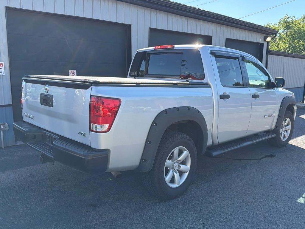Nissan Titan S Crew Cab 4WD 2015