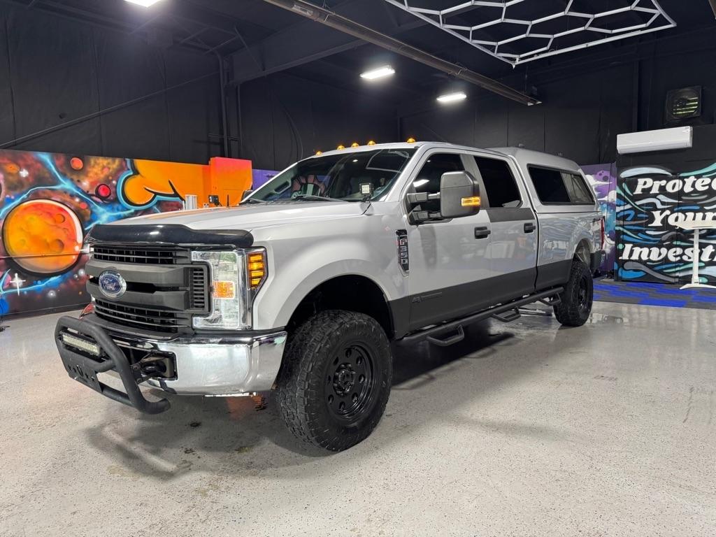 ingot silver metallic 2018 Ford F-350 Super Duty XLT Crew Cab LB 4WD Pickup Truck Four-Wheel Drive Automatic