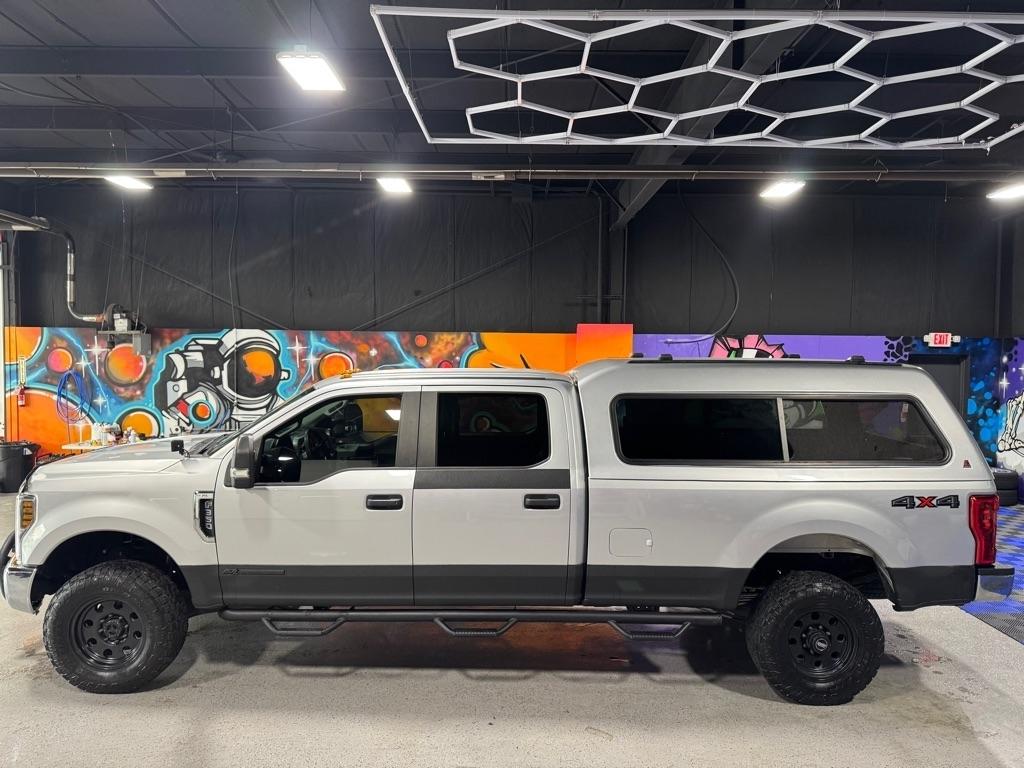Ford F350 XL Crew Cab SRW 2018