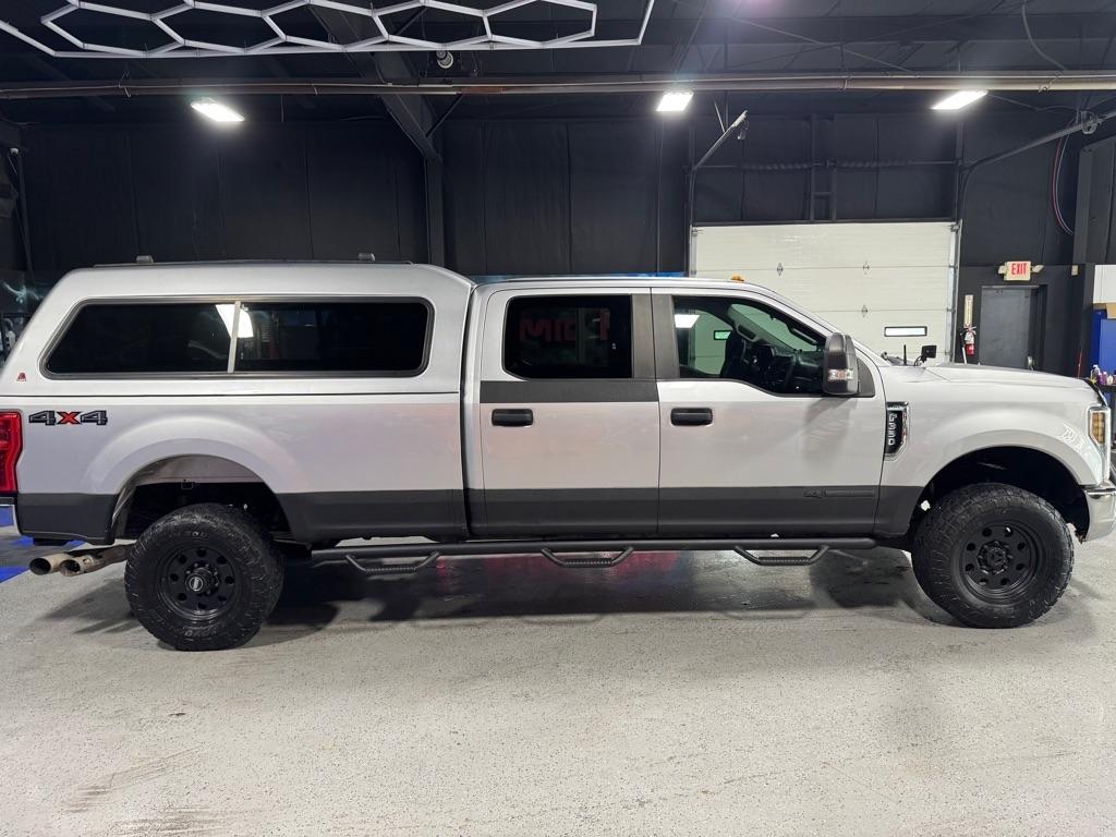 Ford F350 XL Crew Cab SRW 2018