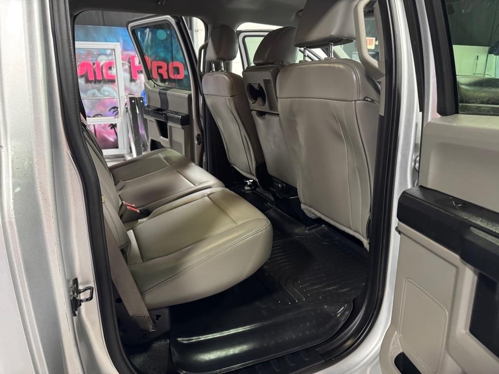 Ford F350 XL Crew Cab SRW 2018