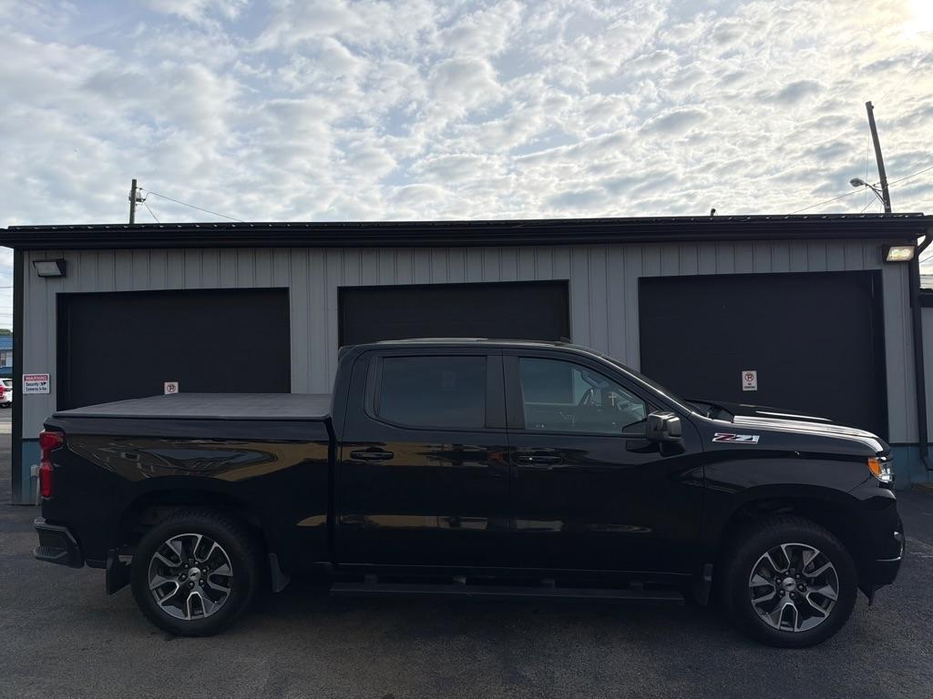 Chevrolet Silverado 1500 RST Crew Cab 4WD 2022