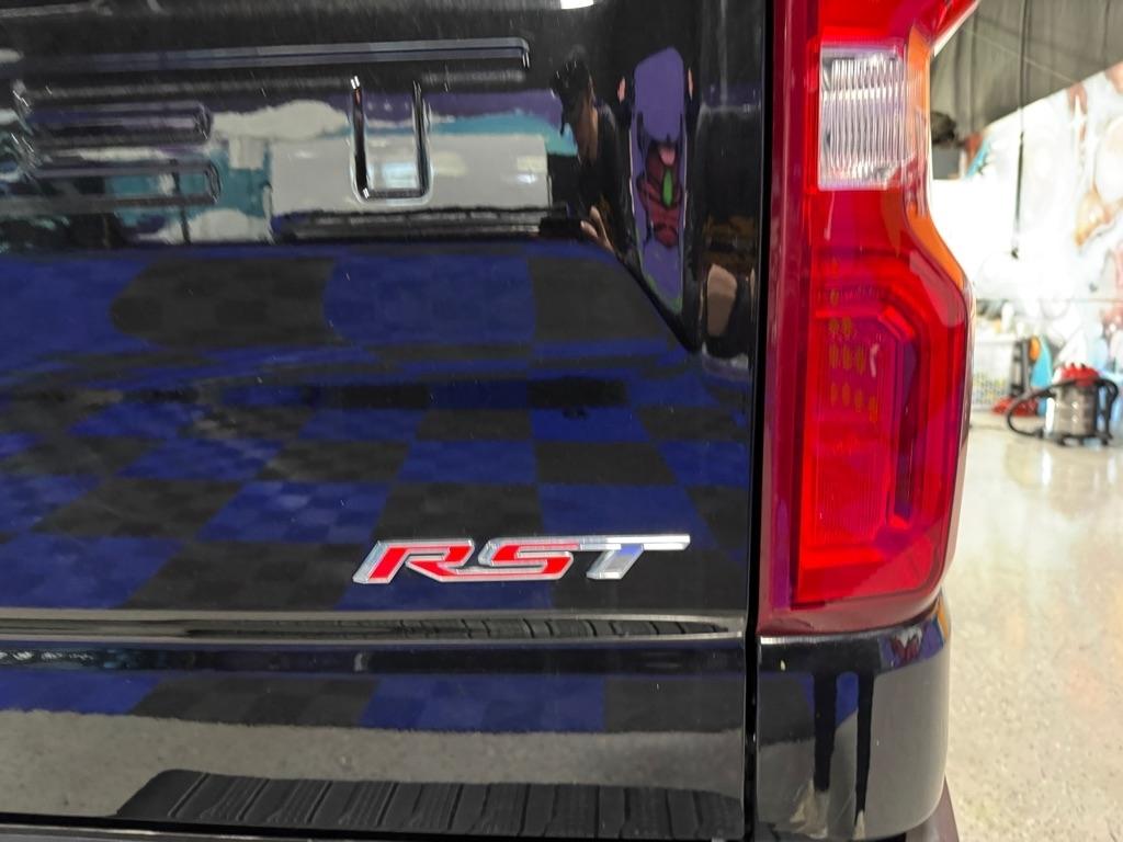 Chevrolet Silverado 1500 RST Crew Cab 4WD 2022