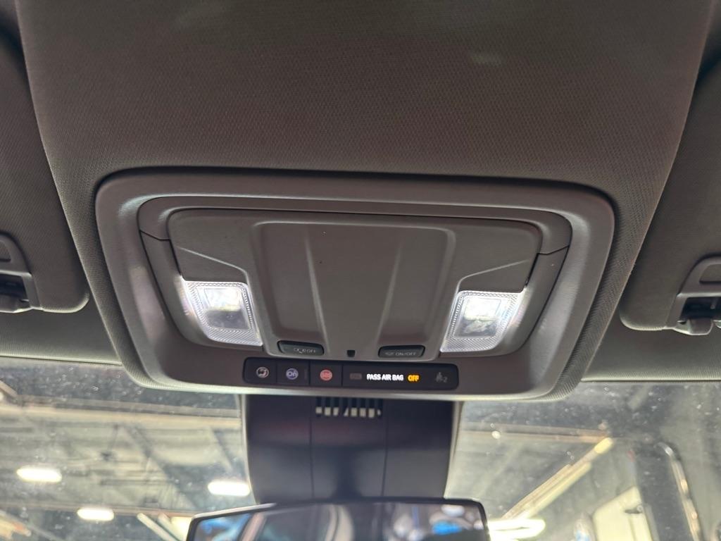 Chevrolet Silverado 1500 RST Crew Cab 4WD 2022
