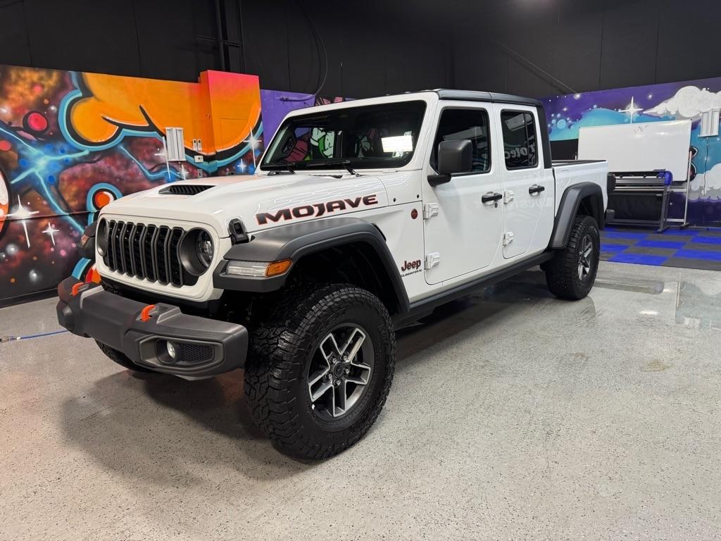 2026 Jeep Gladiator Mojave Auto's photo