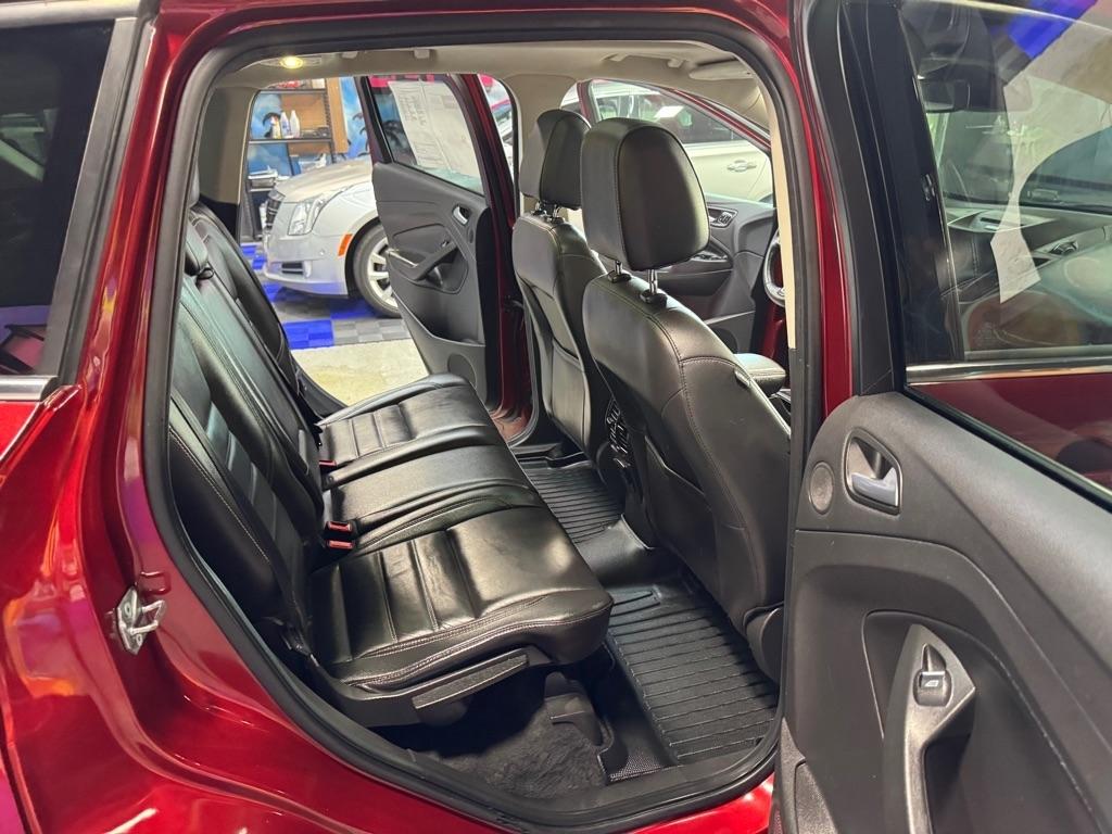 Ford Escape Titanium 4WD 2017
