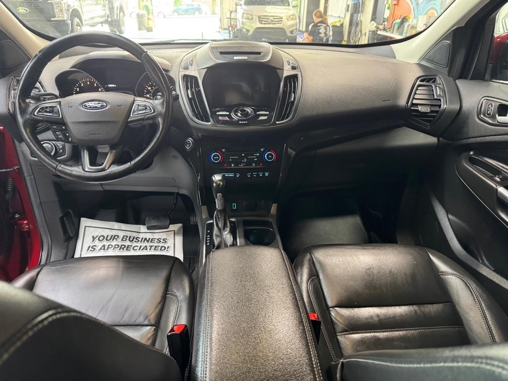 Ford Escape Titanium 4WD 2017