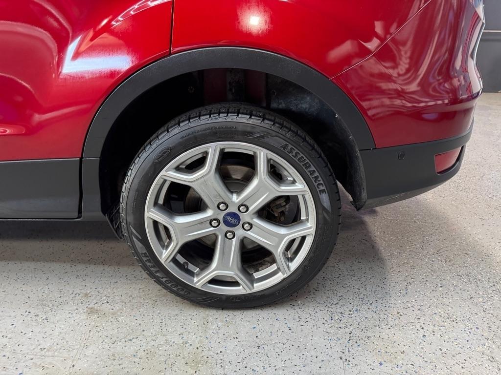 Ford Escape Titanium 4WD 2017
