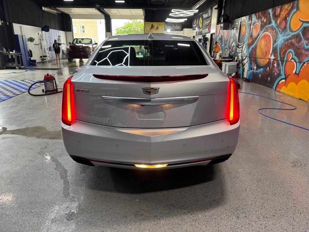 Cadillac XTS Luxury FWD 2016