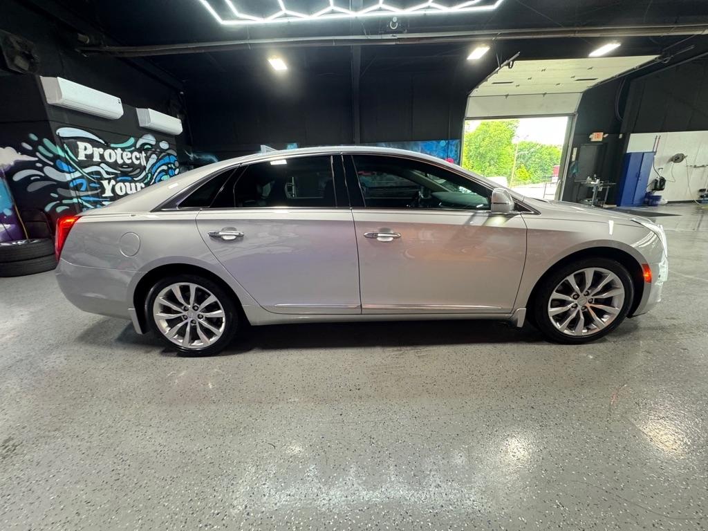 Cadillac XTS Luxury FWD 2016