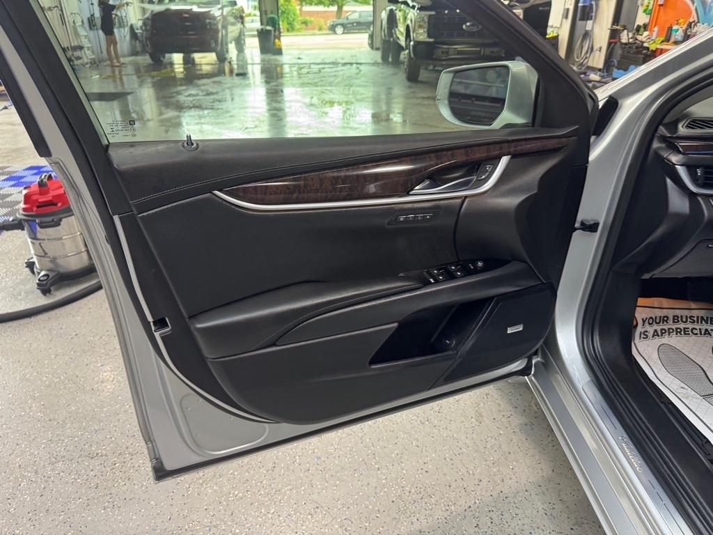 Cadillac XTS Luxury FWD 2016