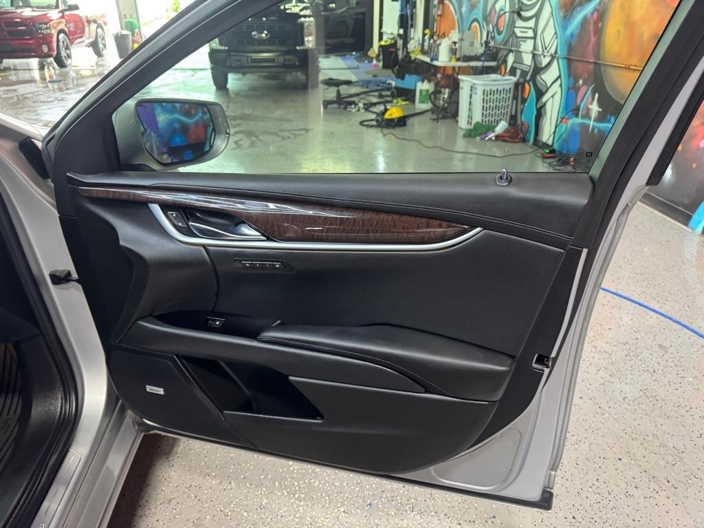 Cadillac XTS Luxury FWD 2016