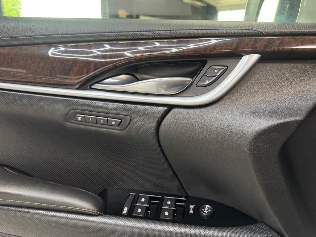 Cadillac XTS Luxury FWD 2016