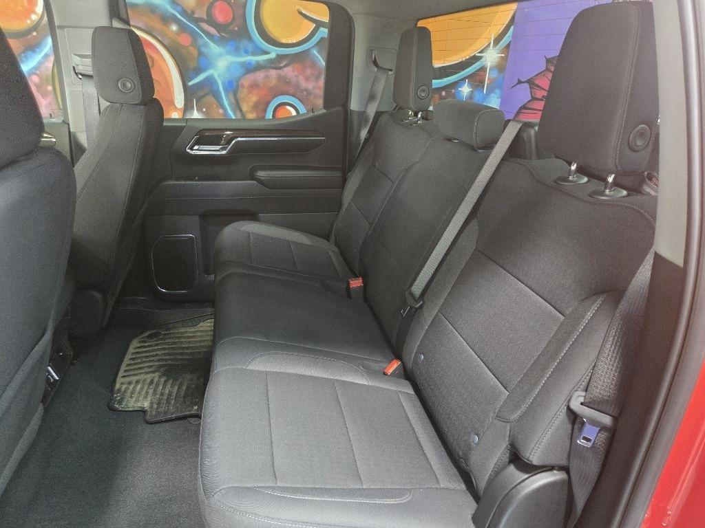 Chevrolet Silverado 1500 LT-L Crew Cab 4WD 2024