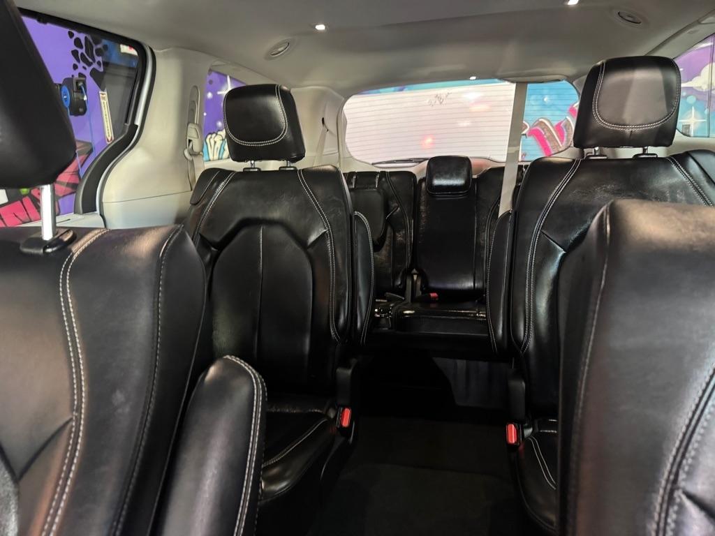 Chrysler Pacifica Touring L 2024