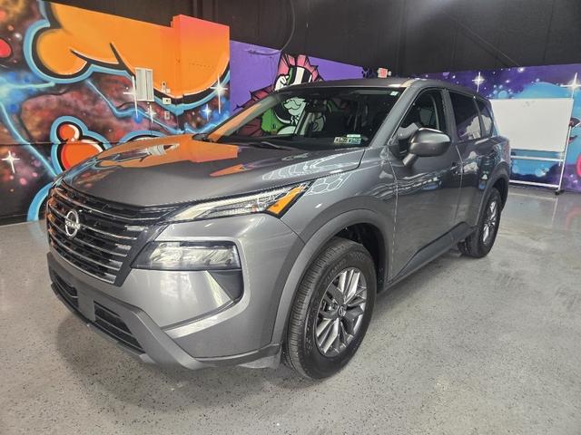Gray (gun metallic) 2024 Nissan Rogue SUV / Crossover All-Wheel Drive Automatic