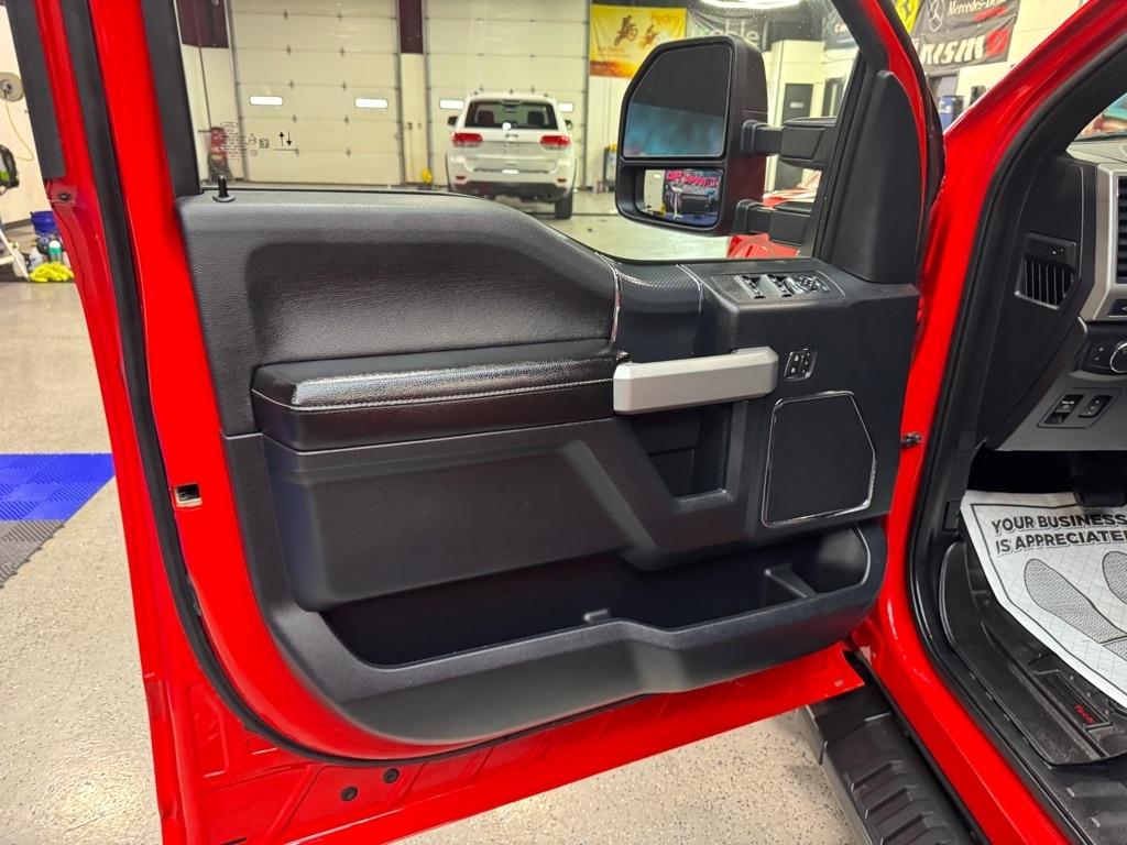 Ford F-150 Lariat SuperCrew Short Box 4WD 2019