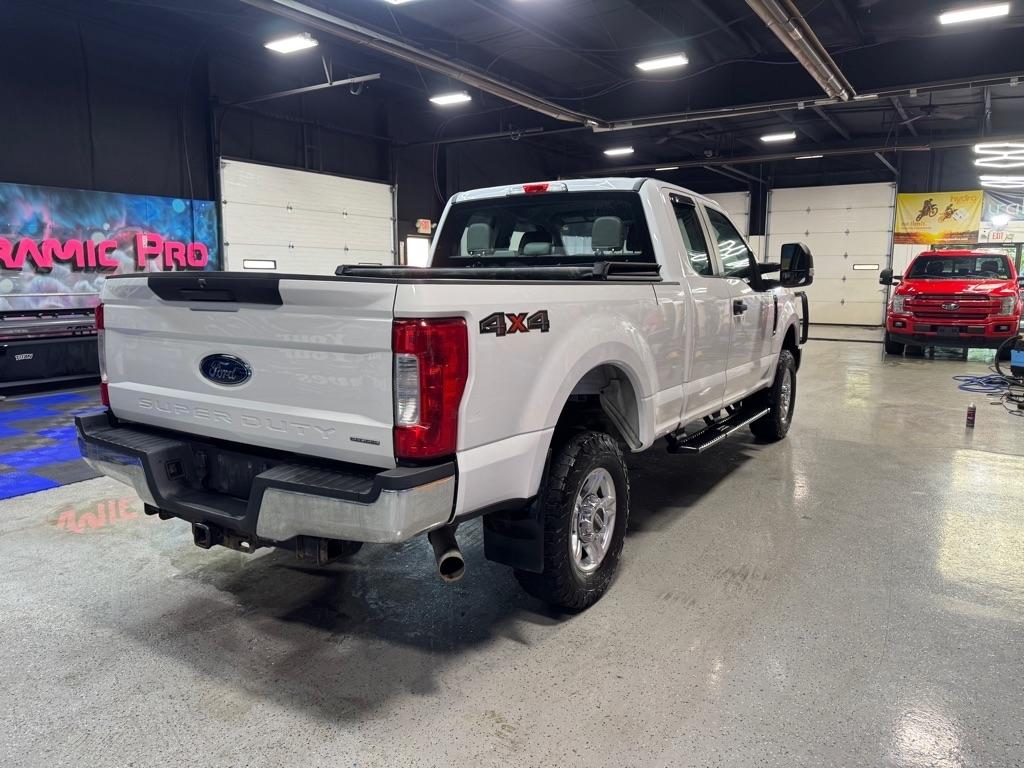 Ford F-250 SD XL SuperCab 4WD 2017