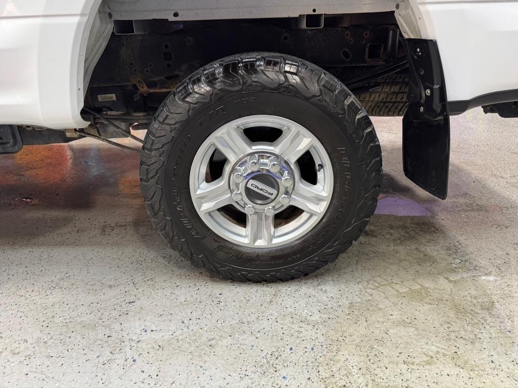 Ford F-250 SD XL SuperCab 4WD 2017