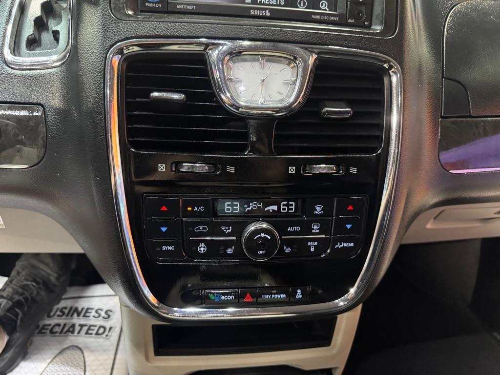 Chrysler Town & Country Touring 2015