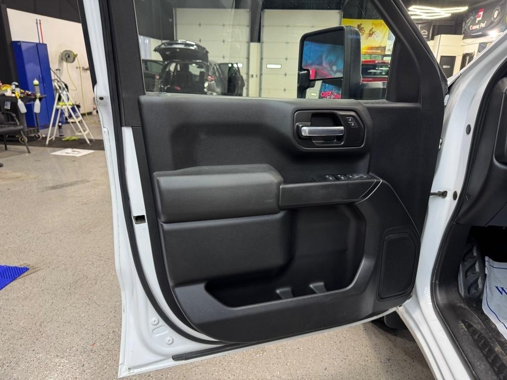 Chevrolet Silverado 1500 Work Truck Crew Cab Short Box 4WD 2020