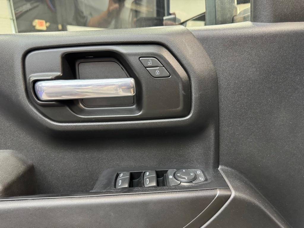 Chevrolet Silverado 1500 Work Truck Crew Cab Short Box 4WD 2020