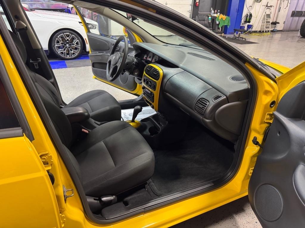Dodge Neon SXT 2003